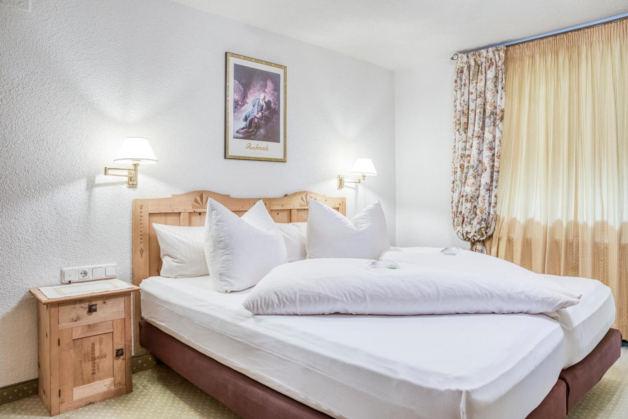 Hotel Edelweiss-schloessl 3*