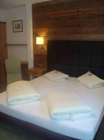 Hotel Edelweiss-schloessl 3*